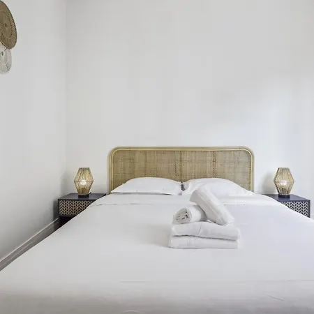 Trocadero & Eiffel Tower - Cityapartmentstay * Paris