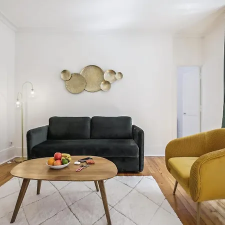 Trocadero & Eiffel Tower - Cityapartmentstay Paris