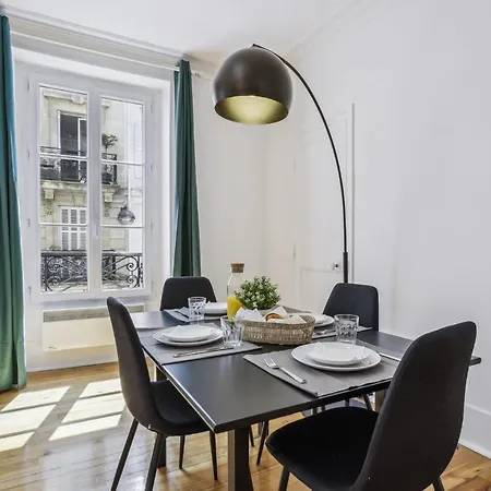Apartment Trocadero & Eiffel Tower - Cityapartmentstay Paris